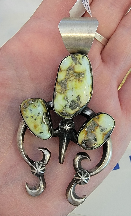 Native Chimney Butte sterling silver palomino naja