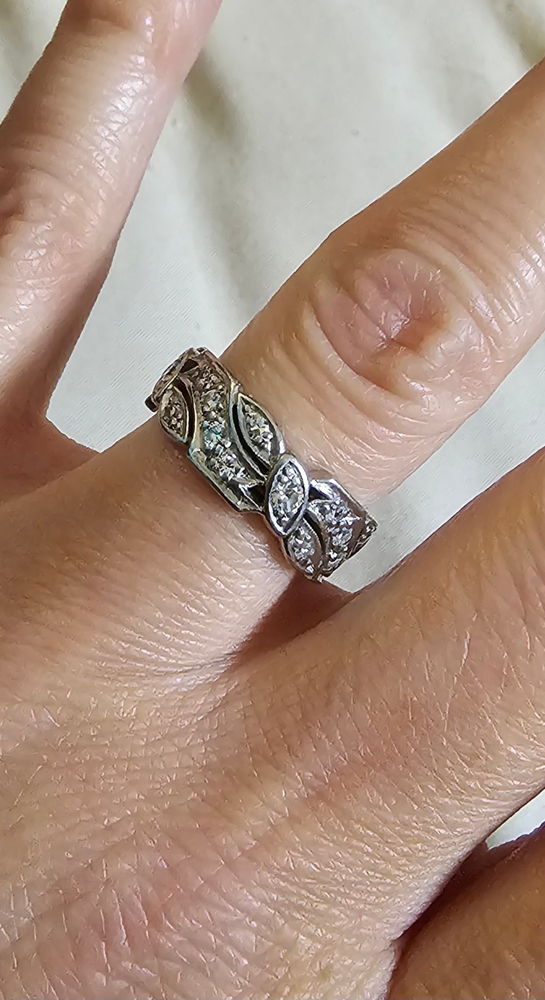 Art Deco era platinum and diamond ring sz 6.5