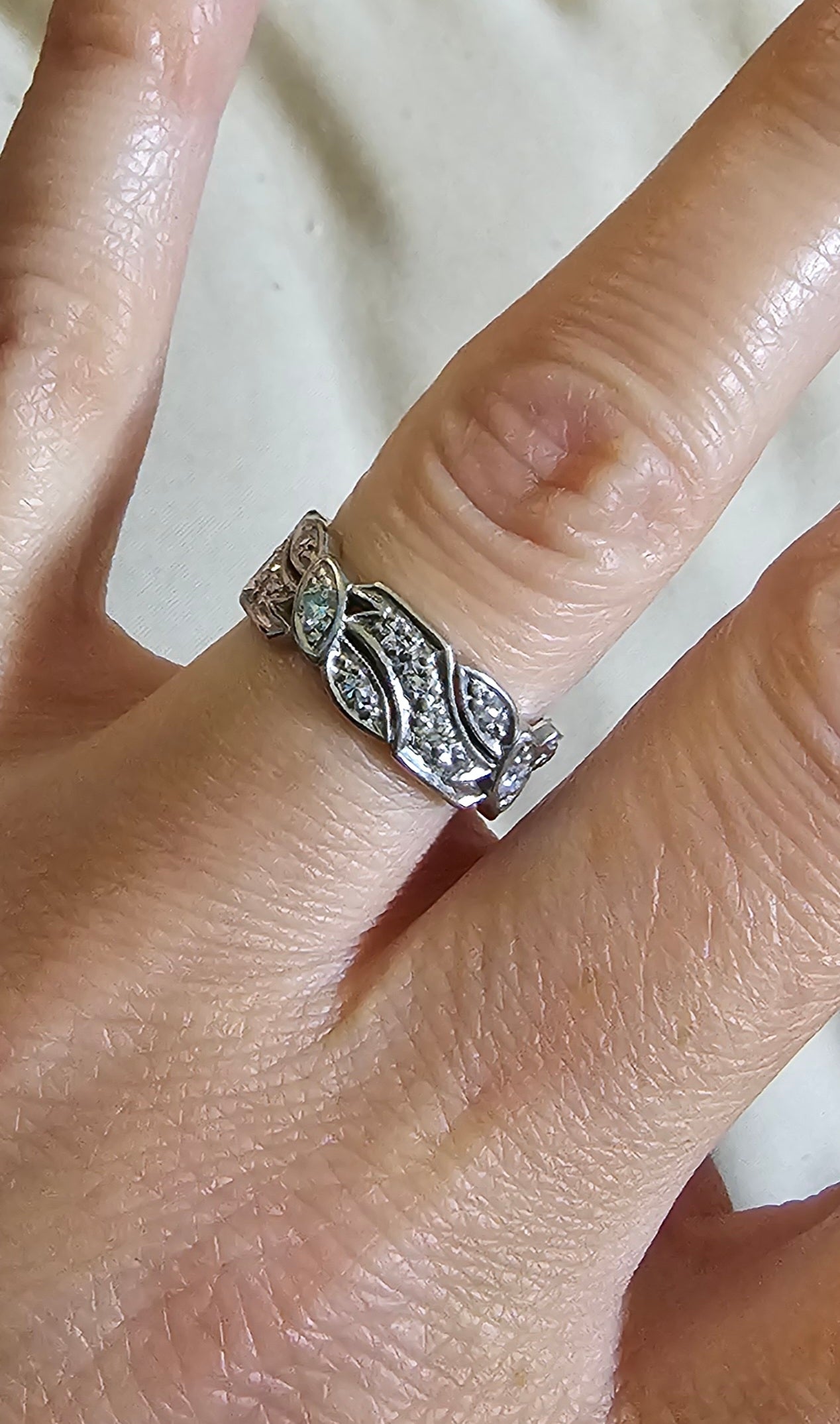 Art Deco era platinum and diamond ring sz 6.5